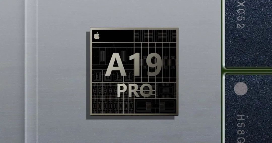 iPhone 17 Pro 散热模组曝光，终于听劝了！