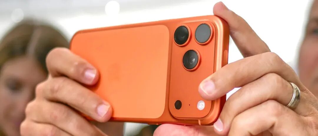iPhone17ProMax直接上手:机身质感把果粉整不会了!