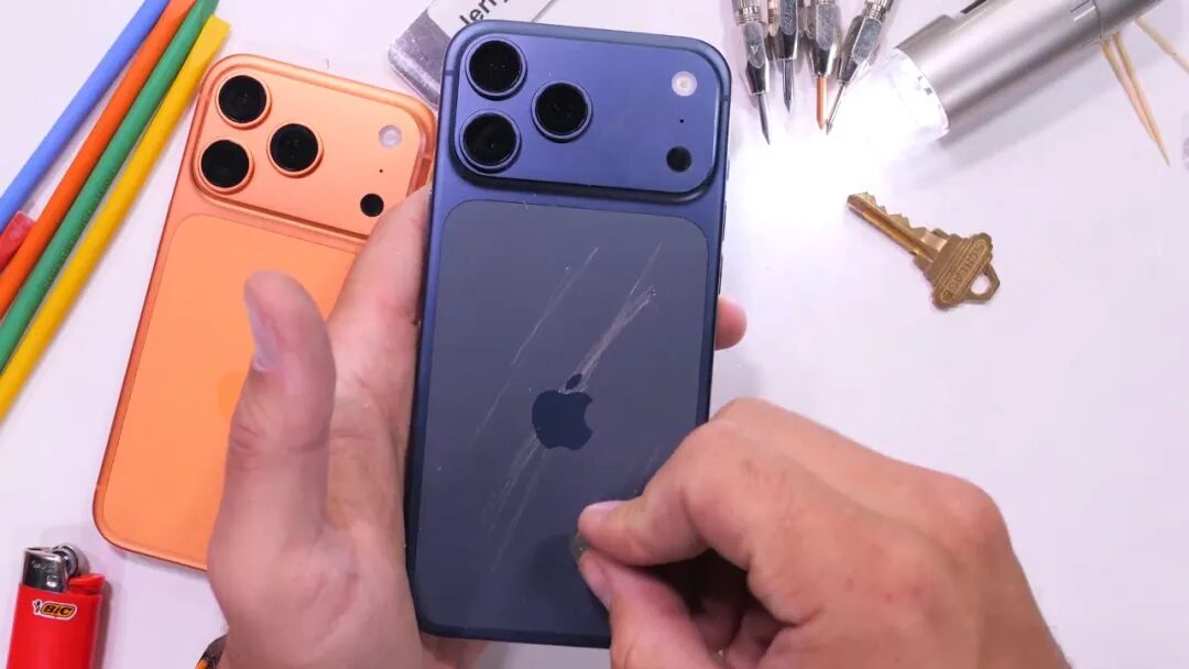 iPhone17ProMax掉漆真相曝光，让果粉彻底无语！