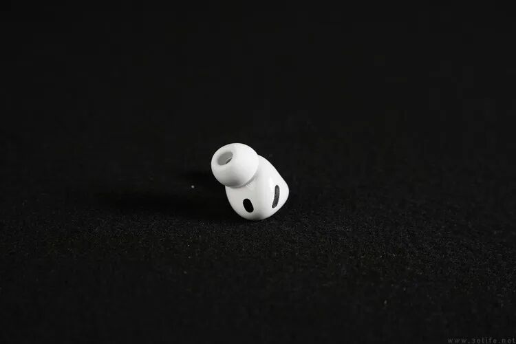 苹果AirPods Pro 3详测：佩戴更稳，降噪依然无敌