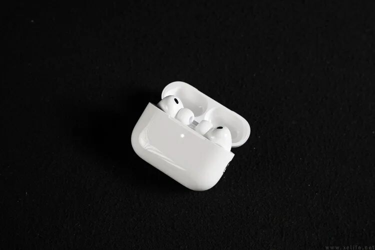 苹果AirPods Pro 3详测：佩戴更稳，降噪依然无敌