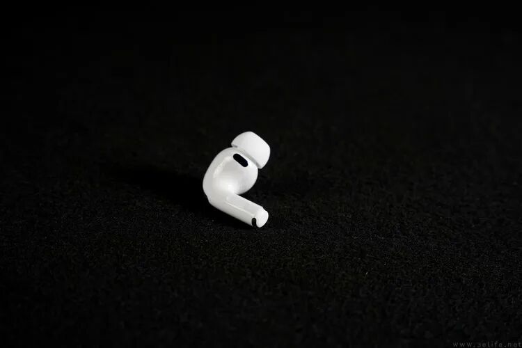 苹果AirPods Pro 3详测：佩戴更稳，降噪依然无敌